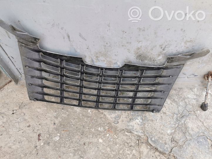 Chrysler PT Cruiser Maskownica / Grill / Atrapa górna chłodnicy 0RH7827784