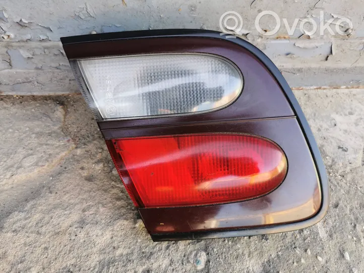 Nissan Almera Tailgate rear/tail lights BA75E