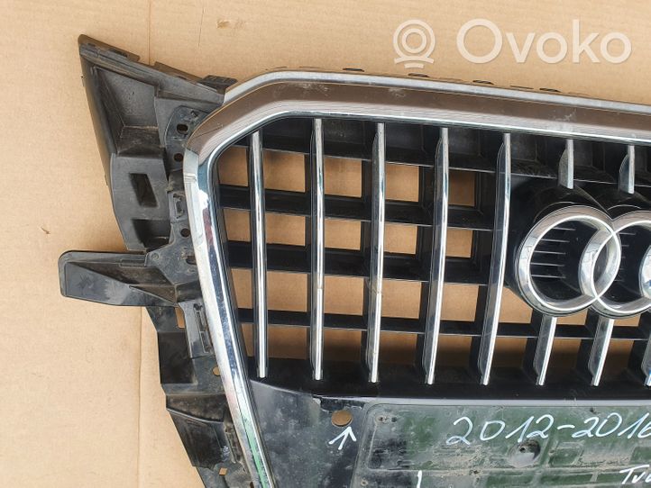 Audi Q5 SQ5 Augšējais režģis 8R853651AB