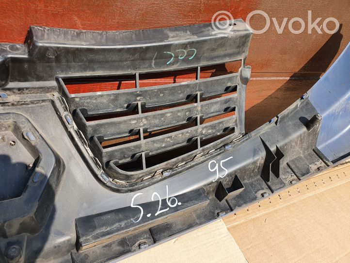 Renault Trafic II (X83) Grille calandre supérieure de pare-chocs avant 623100247R