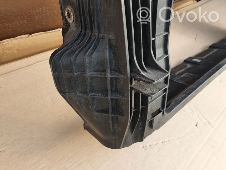 Skoda Rapid (NH) Support de radiateur sur cadre face avant 5JA805588N