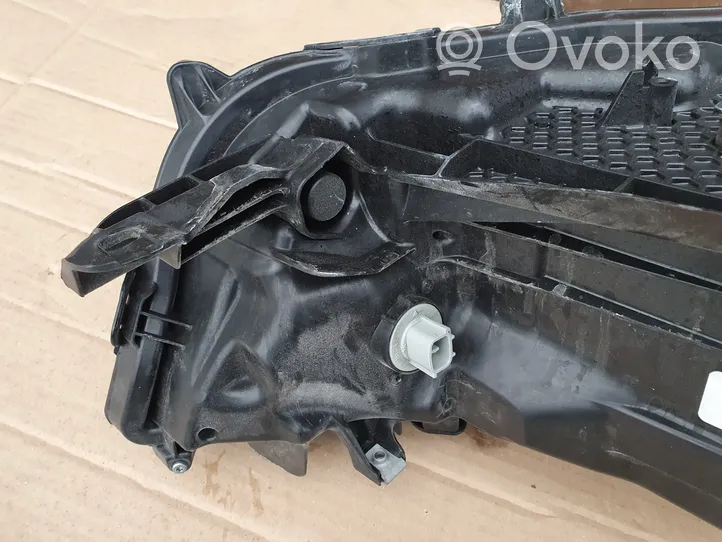 Toyota Highlander XU70 Lampa przednia 101008A06K