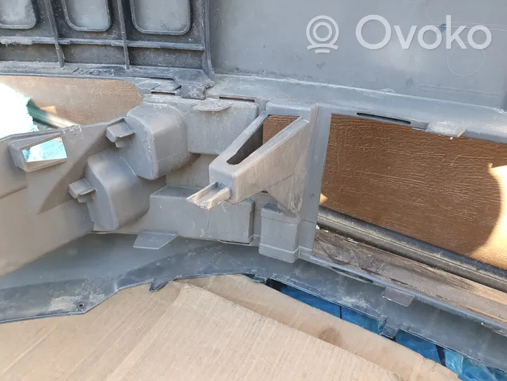 Skoda Octavia Mk3 (5E) Zderzak przedni 5E0807221N