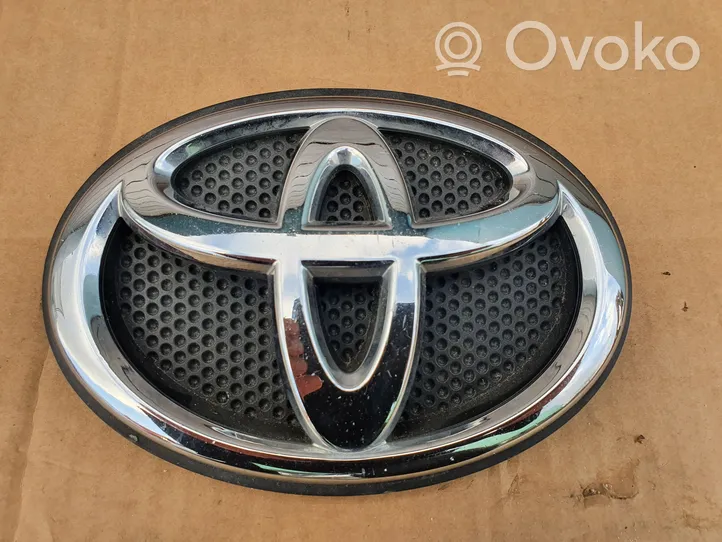 Toyota Avensis T270 Logo, emblème, badge 7530105030