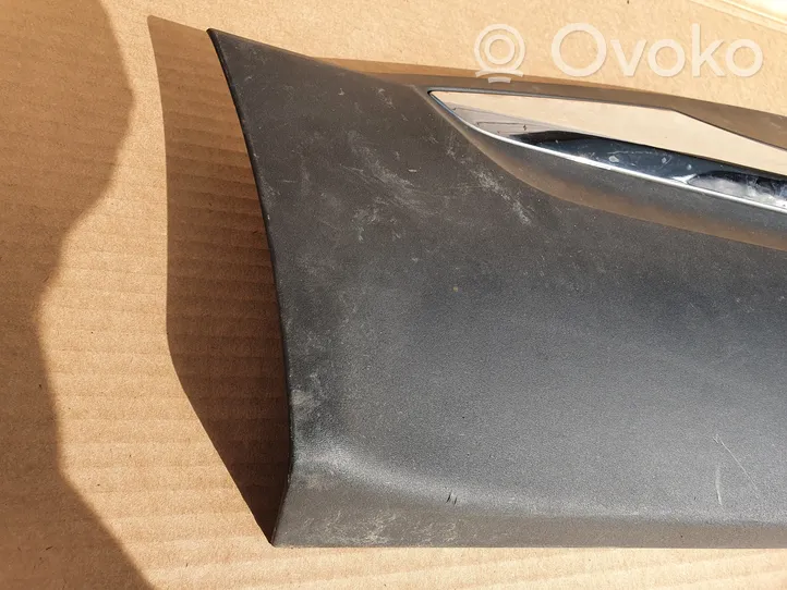 Renault Kadjar Rivestimento portiera posteriore (modanatura) 828761958R