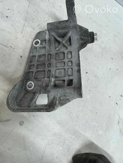 Audi A7 S7 4G Support de générateur / alternateur 059903143AJ