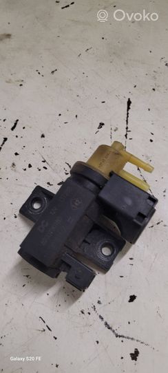 Renault Megane III Vacuum valve 8200790180