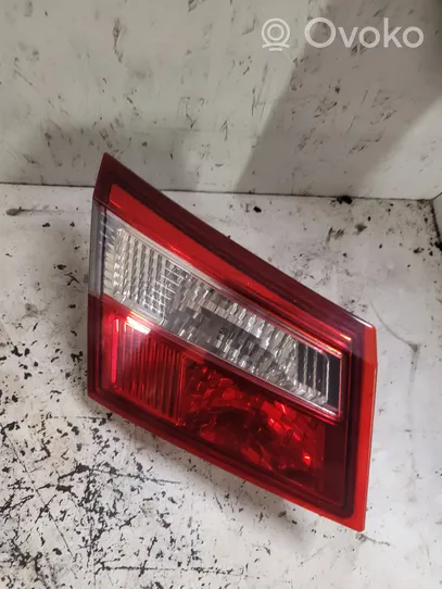 Renault Latitude (L70) Lampy tylnej klapy bagażnika 265550031R