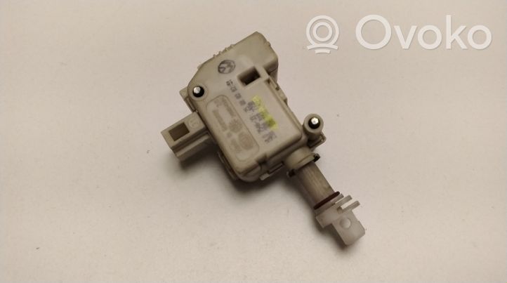 Volkswagen Bora Fuel tank cap lock motor 3B0959782