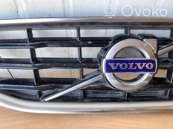 Volvo V40 Griglia superiore del radiatore paraurti anteriore 31283764