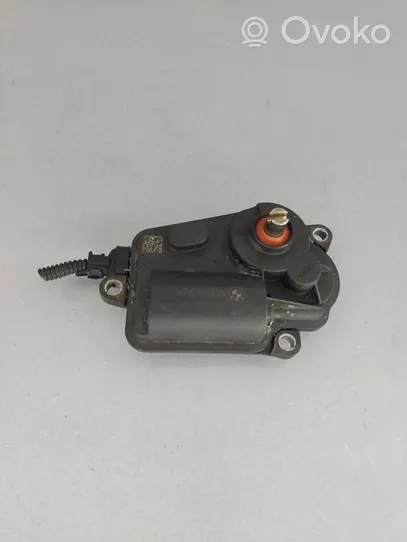 BMW 5 G30 G31 Attuatore/motore della valvola del collettore di aspirazione 8582069