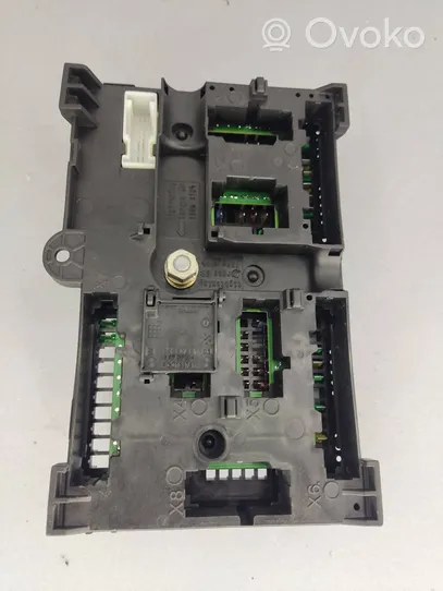 BMW 5 G30 G31 Modulo fusibile 683709201