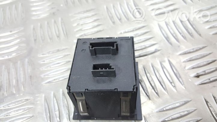 BMW 3 E90 E91 Central locking switch button 9132421