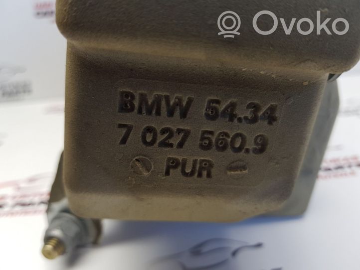 BMW 3 E46 Obudowa pompy hydraulicznej klapy tylnej bagażnika 543470275609