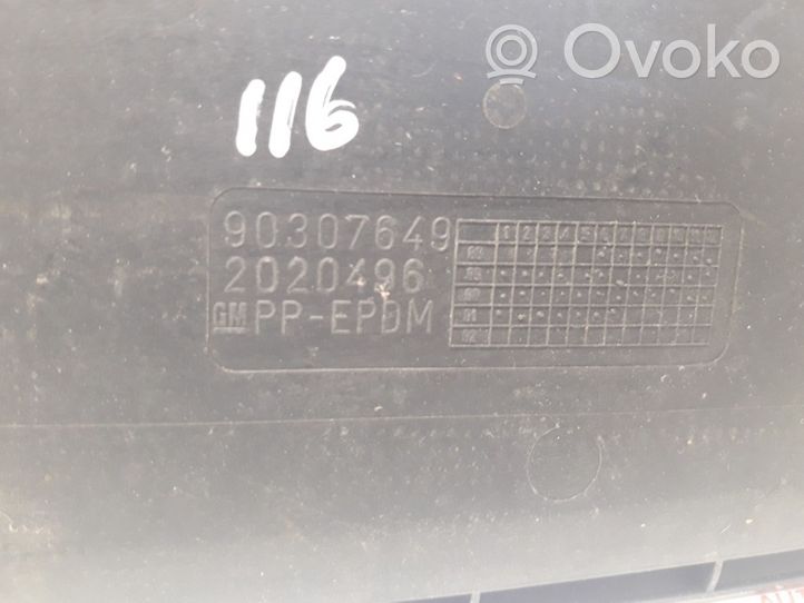 Opel Vectra A Atvilktnītes/plauktiņa paklājiņš 90307649