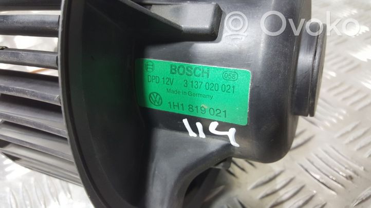 Volkswagen Golf III Soplador/ventilador calefacción 1H1819021