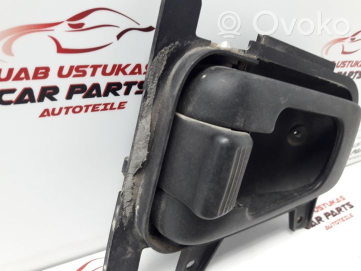 Ford Sierra Klamka wewnętrzna drzwi tylnych 83BBA22601AF