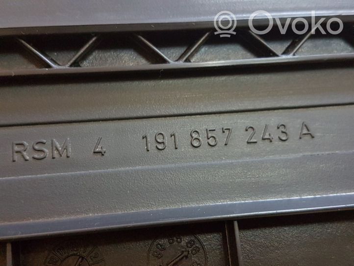 Volkswagen Jetta II Panelės apdaila 191857243A