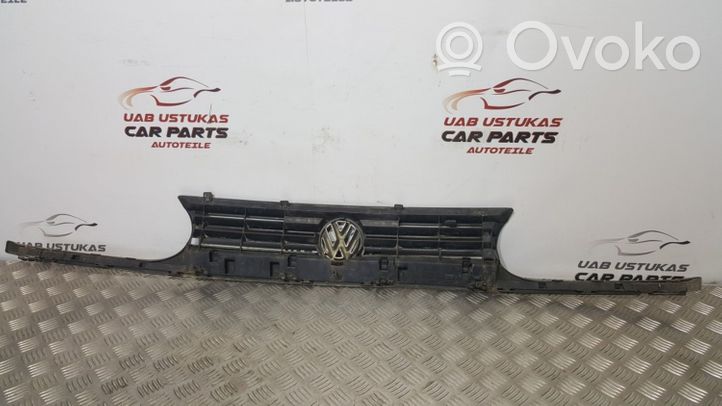 Volkswagen Golf III Griglia superiore del radiatore paraurti anteriore 1H6853653