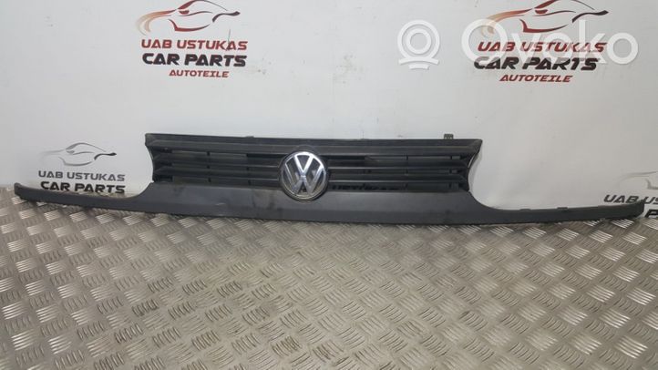 Volkswagen Golf III Griglia superiore del radiatore paraurti anteriore 1H6853653