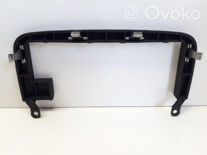 Opel Vectra B Radio/GPS head unit trim 90508570