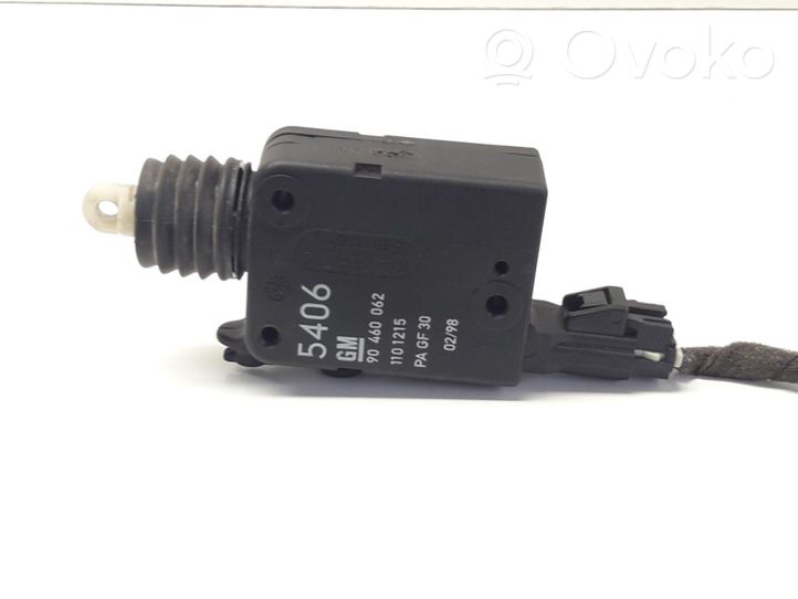 Opel Vectra B Serratura del tappo del serbatoio del carburante 90460062