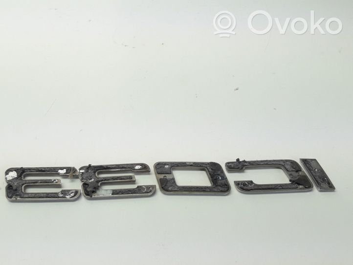 BMW 3 E46 Modelio raidės 