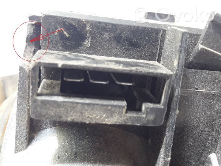 Volkswagen PASSAT B3 Luci posteriori del portellone del bagagliaio 357945108