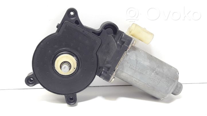 BMW 3 E46 Motorino alzacristalli della portiera anteriore 8362064