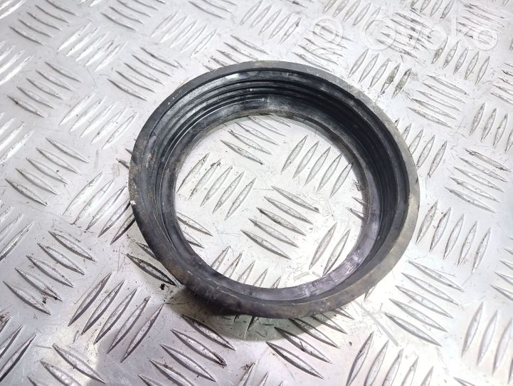 Volkswagen Golf III Anello/dado di bloccaggio della vite della pompa del carburante nel serbatoio 321201375A