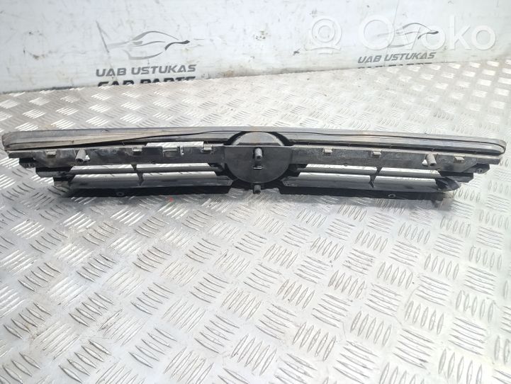 Opel Astra G Griglia superiore del radiatore paraurti anteriore 90588120