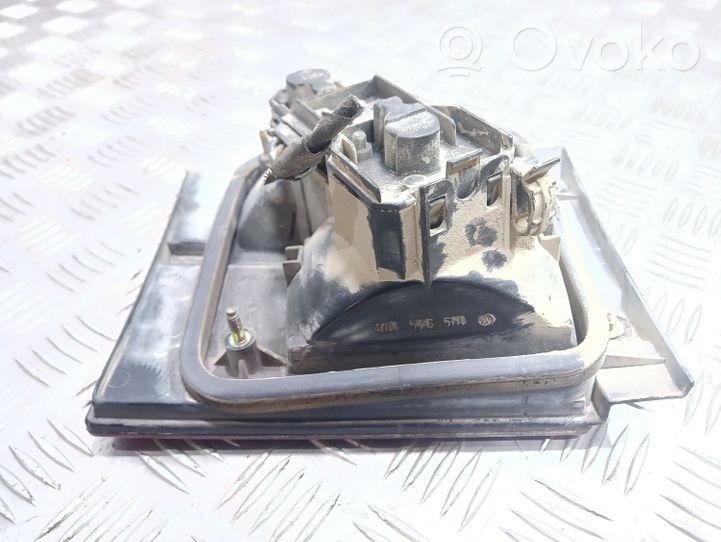 Volkswagen Vento Lampy tylnej klapy bagażnika 1H5945108