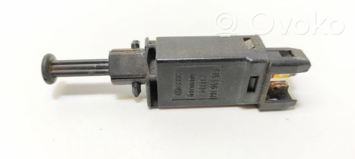 Volkswagen Golf II Brake pedal sensor switch 191945515