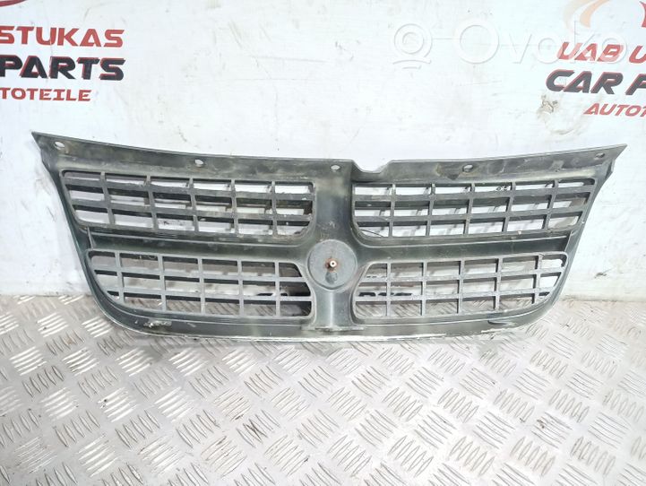 Chrysler Stratus Rejilla superior del radiador del parachoques delantero 4630742