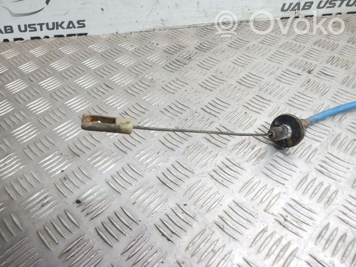 Audi 80 90 B2 Sankabos trosas 811721335P