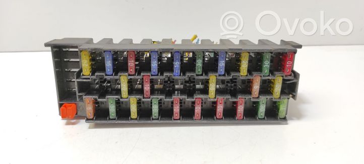 Renault 19 Fuse module 7703297124