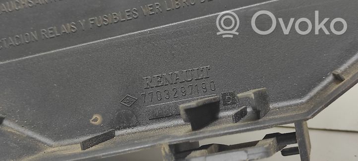 Renault Megane I Pokrywa skrzynki bezpieczników 7700416250