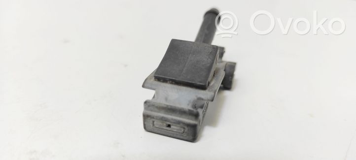 Volkswagen Bora Dysza spryskiwacza szyby przedniej / czołowej 3B0955985C