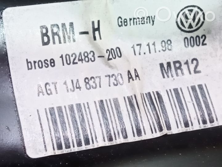 Volkswagen Bora Meccanismo di sollevamento del finestrino anteriore senza motorino 1J4837730