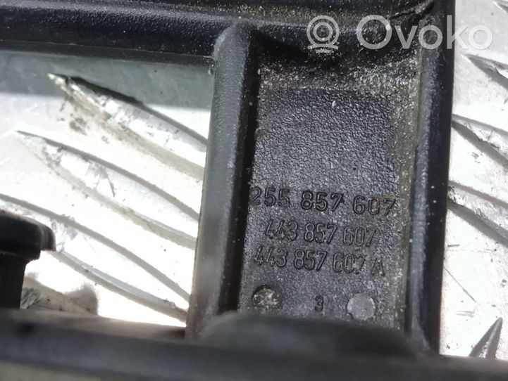 Audi 100 200 5000 C3 Uchwyt / Rączka sufitowa tylna 255857607