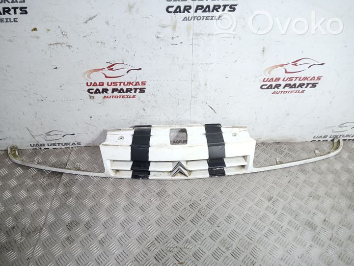 Citroen Xantia Grille calandre supérieure de pare-chocs avant 961691977