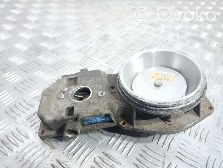 Audi 100 200 5000 C3 Support carburateur / injection monopoint 0438121011