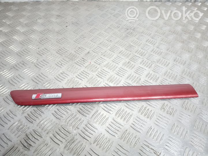 Audi A4 S4 B7 8E 8H Rivestimento modanatura parafango posteriore 8H0853984