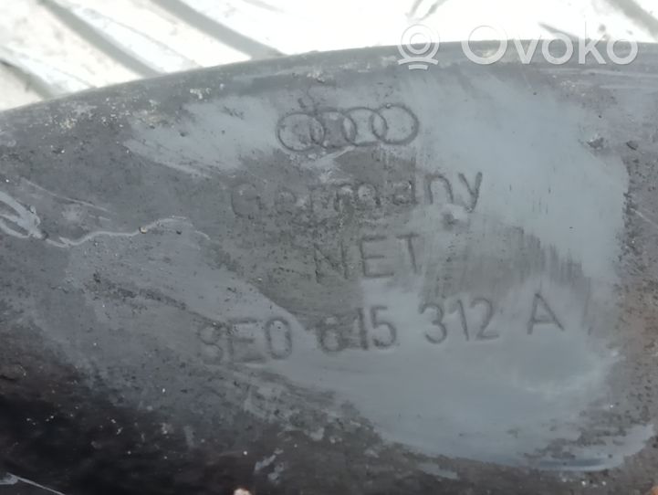 Audi A4 S4 B7 8E 8H Lamiera paraspruzzi del disco del freno anteriore 8E0615312A