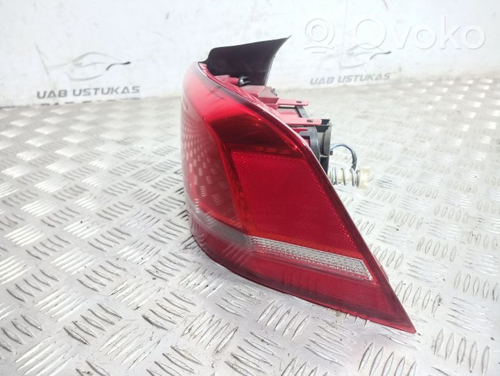 Volkswagen PASSAT B7 Lampa tylna 3AE945096F