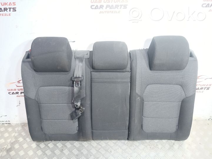 Volkswagen PASSAT B7 Conjunto de molduras de la puertas y los asientos 