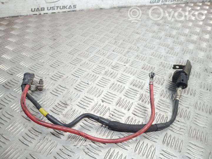 Volkswagen PASSAT B7 Positive cable (battery) 