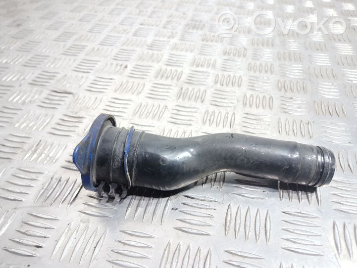 Volvo S70  V70  V70 XC Tuyau de remplissage réservoir de lave-glace 9178737