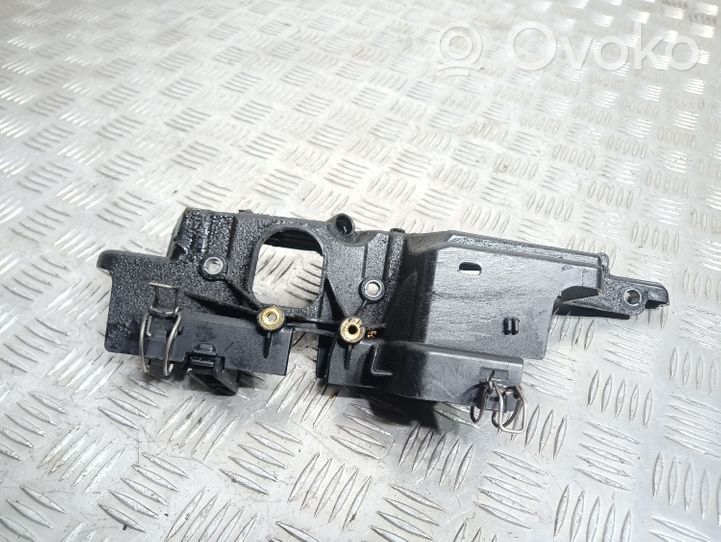 Nissan Qashqai Inne części komory silnika 8200468152A