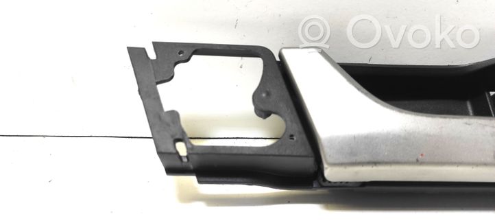 Chevrolet Captiva Rear door interior handle 